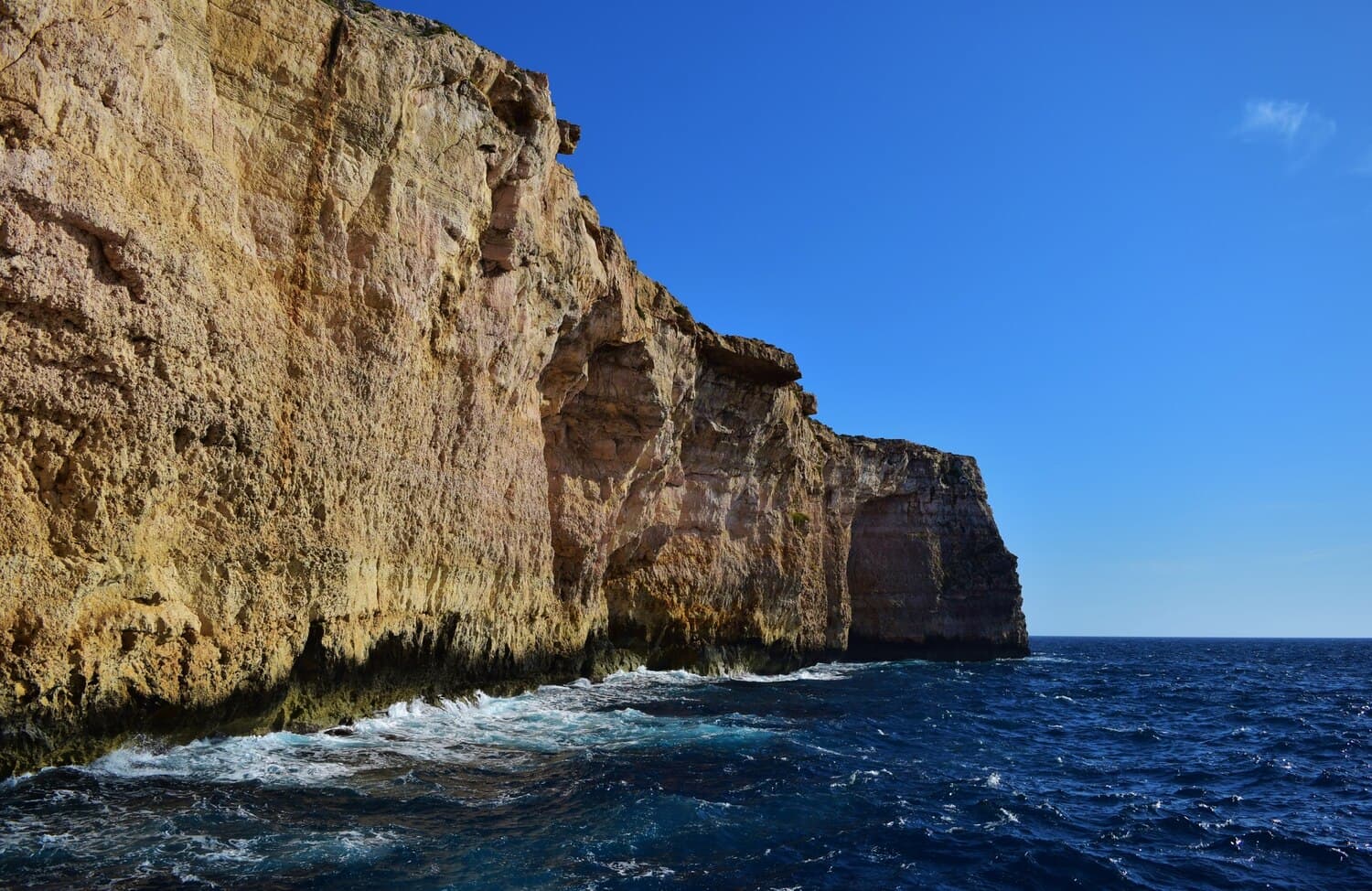 East Quarry Trail on Kelleys Island: A Walk Through Glacial History and Limestone Cliffs